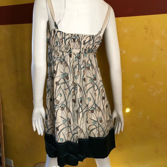 BCBGmaxazria Silk Dress 👗 with a 🎀 - Picture 5 of 13